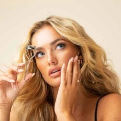 Tweezerman Classic Lash Curler -Wella Professionals || Redken || Matrix Sales 113994 6