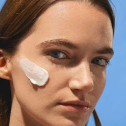 L.C.P Professionnel Paris Pure Foaming Cleansing Gel With Witch Hazel Water 200ml -Wella Professionals || Redken || Matrix Sales 818149 3