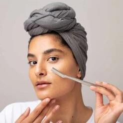 Tweezerman Dermaplaner Facial Razor -Wella Professionals || Redken || Matrix Sales 818644 3